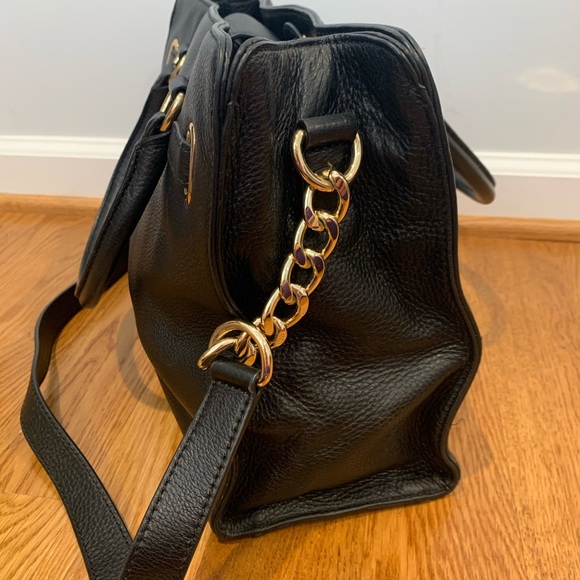 Michael Kors Shoulder Bag Black and Gold - Picture 5 of 8